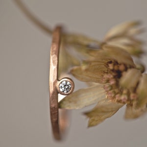 Rosegold 8k Diamond ring, engagement ring brilliant, hammered gold ring white stone, minimal diamond ring, matte gold, white diamond ring image 1
