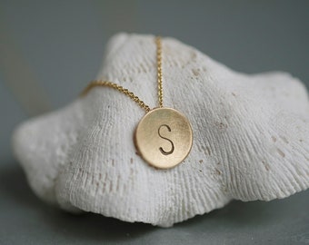 Monogramm echt Gold Kette, 585 Echtgold Buchstabenkette, Kette mit Initialen Anhänger, personalisierte Kette Mutter, Alphabet Anhänger Gold