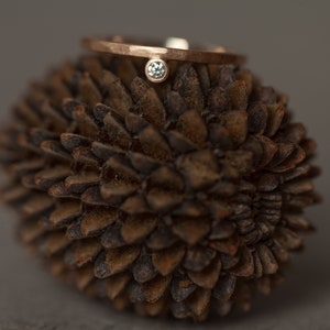 Rosegold 8k Diamond ring, engagement ring brilliant, hammered gold ring white stone, minimal diamond ring, matte gold, white diamond ring image 5