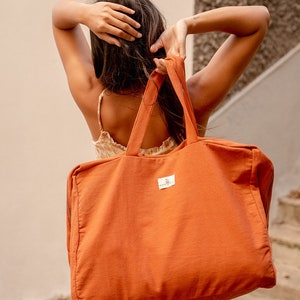 Terracotta organic cotton weekender bag image 3