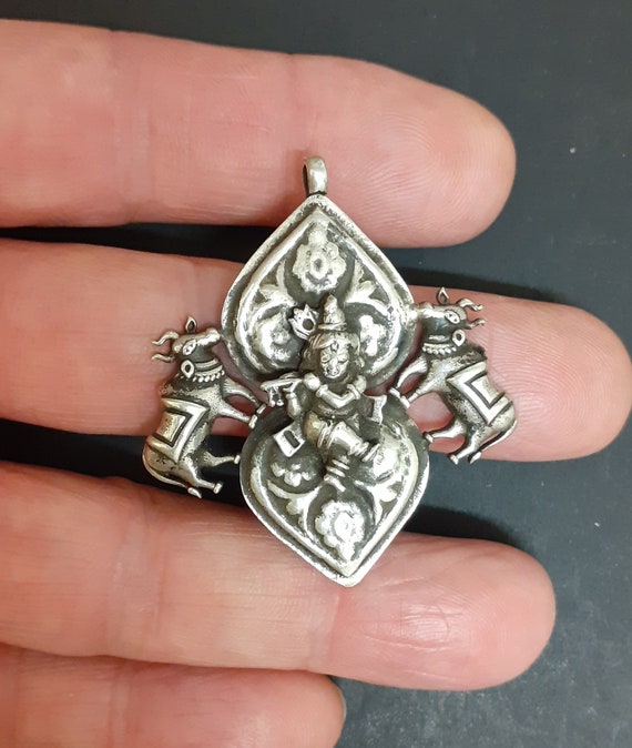Solid hallmarked 925 silver antique durga pendant… - image 1