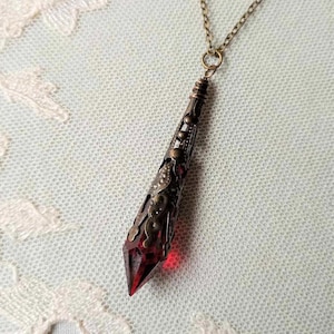 Vampir Rot & Antike Bronze Anhänger Halskette an 18 &quot;Kette, gotischen viktorianischen Schmuck, als Geschenk verpackt