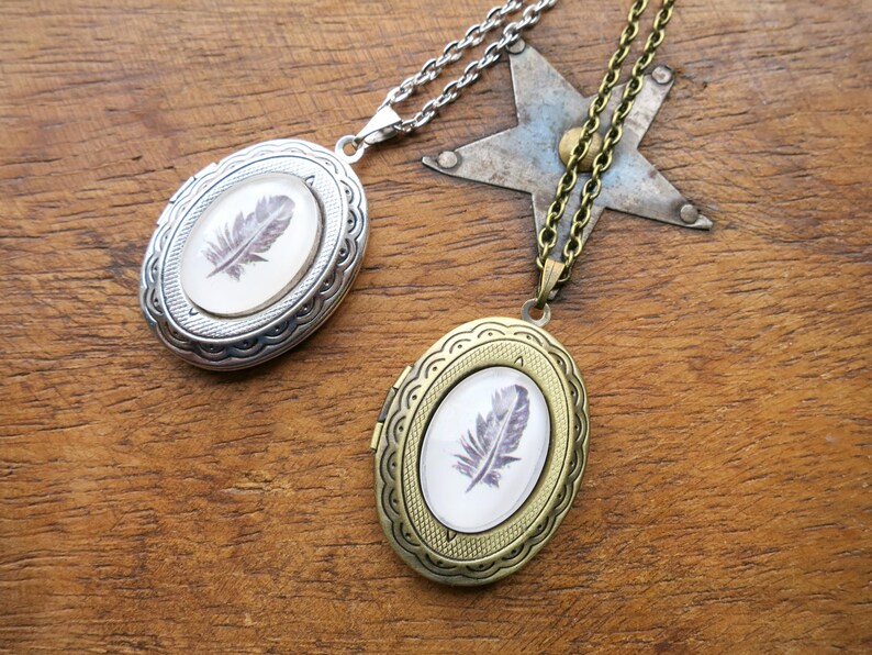 Mourning Locket Black Feather Victorian Style Cabochon Pendant Memorial Keepsake Photo Locket Mothers Day Remembrance Jewelry Angel Gift