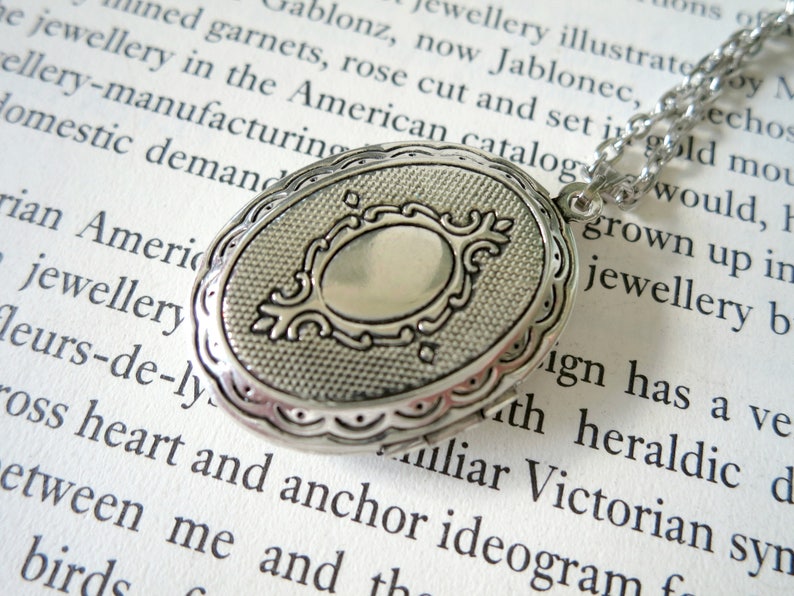 Mourning Locket Black Feather Victorian Style Cabochon Pendant Memorial Keepsake Photo Locket Mothers Day Remembrance Jewelry Angel Gift