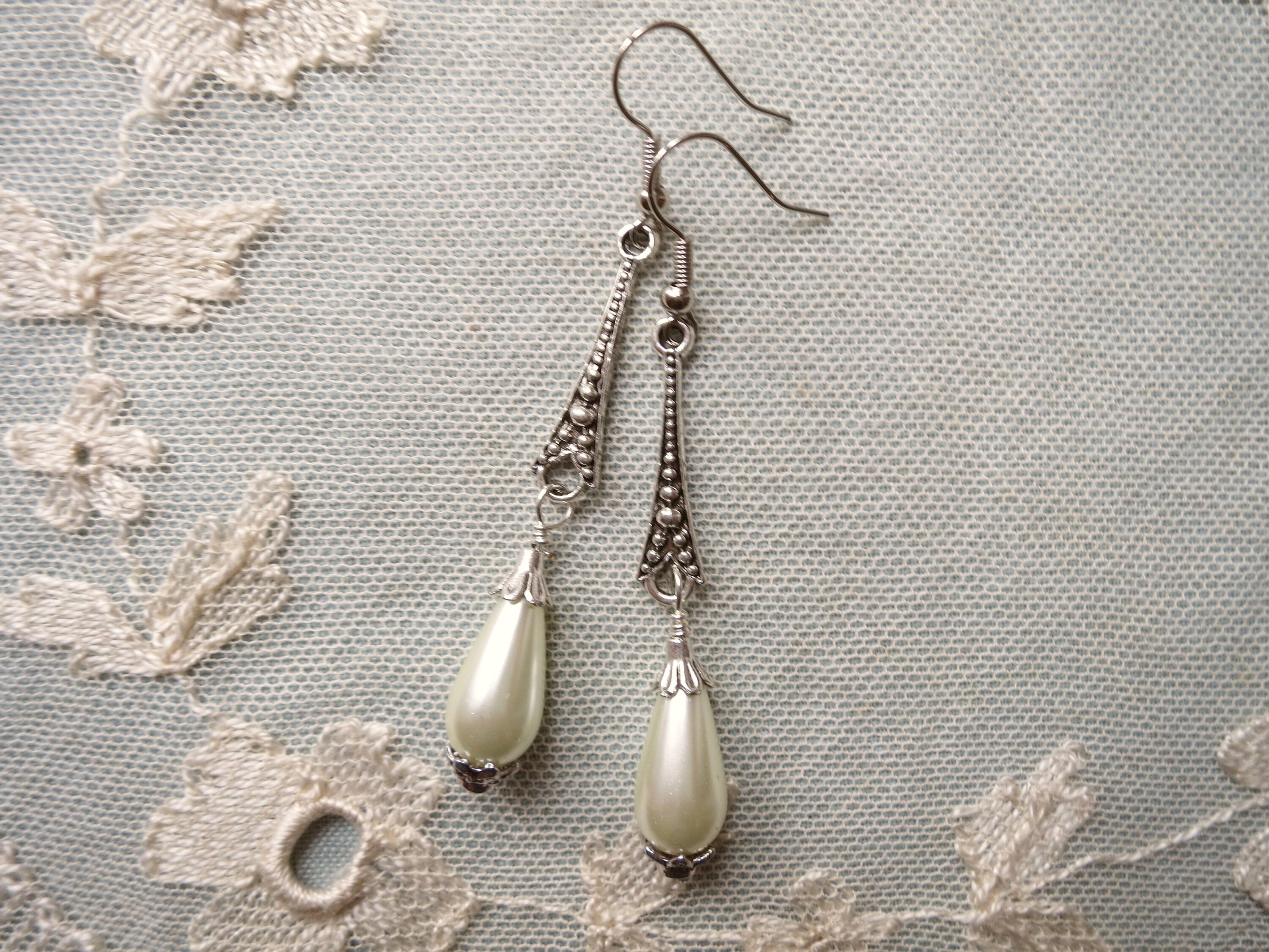 20's style jewelry