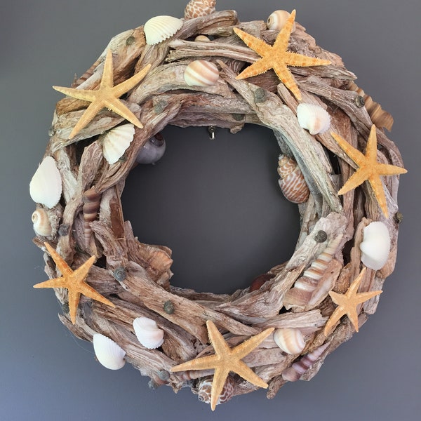 Summer wreath, Beach wreath, Shell wreath, Driftwood wreath, Starfish wreath, Wedding decor, Door wreath, Wall decoration.