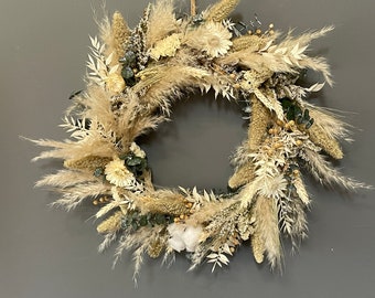 Dried flower wreath in Whites creams and greens. Interior decoration. Pampas’s grass wreath, door wreath, dried decoration, Christmas wreath