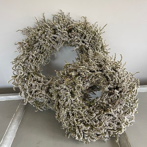 Dried flower wreath, limonium wreath, simple wreath, cottage wreath, Christmas wreath, white wreath, interior wreath. image 5