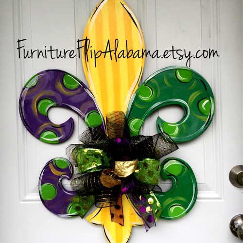 how to make a mardi gras door wreath
