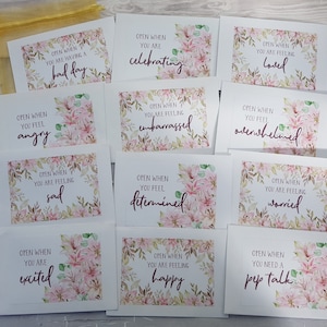 Enveloppes Open When (lot de 12) - Citations postales motivantes - Cadeau Pick Me Up - Aide à l'anxiété - Cadeau personnalisé - Cadeau pour la fête des Mères