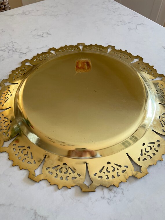 Large round 2024 gold tray