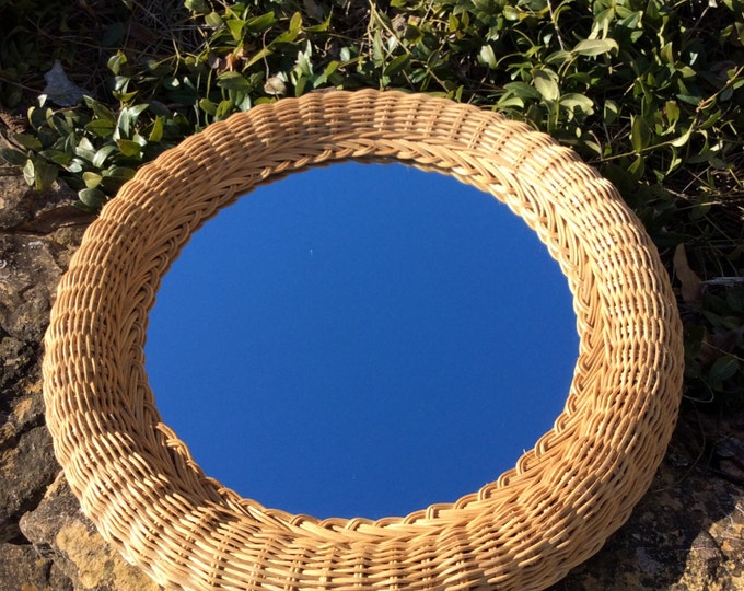 Sale..vintage Round Wicker Mirror 18 Diameter Coastal Etsy
