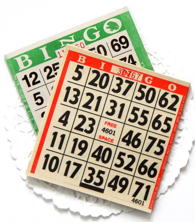This is a fantastic bundle of Green and Red Bingo Cards. In your package you will receive (20) cards.
10 - Green Bingo Cards
10- Red Bingo Cards
