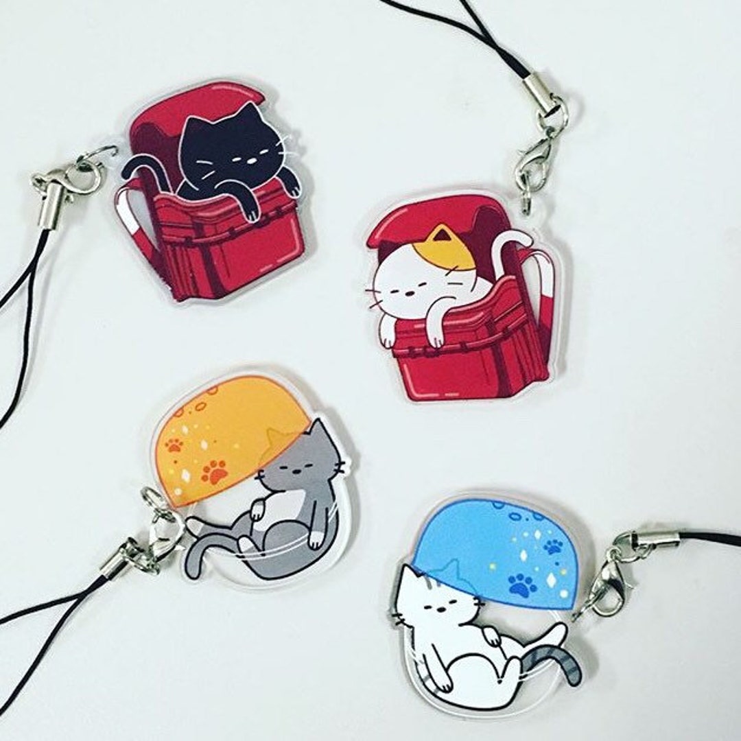 Cute Cat Acyclic Keychains. Computer, Backpack, Egg and Capsule Cats ...