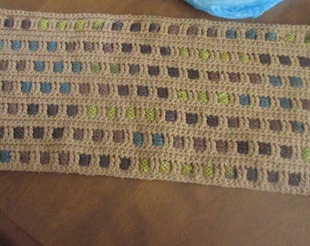 Crocheted table runner