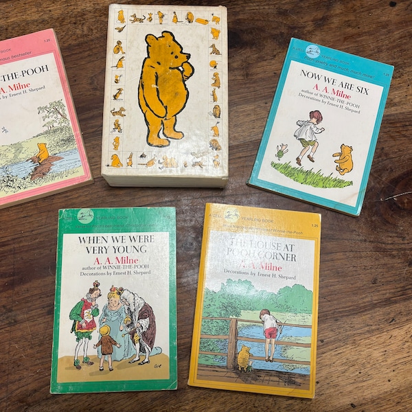 A Treasury Of Winnie the pooh Books Box Set Of 4 By A.A. Milne printing of 1984