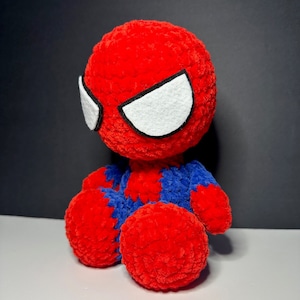 peluches spiderman