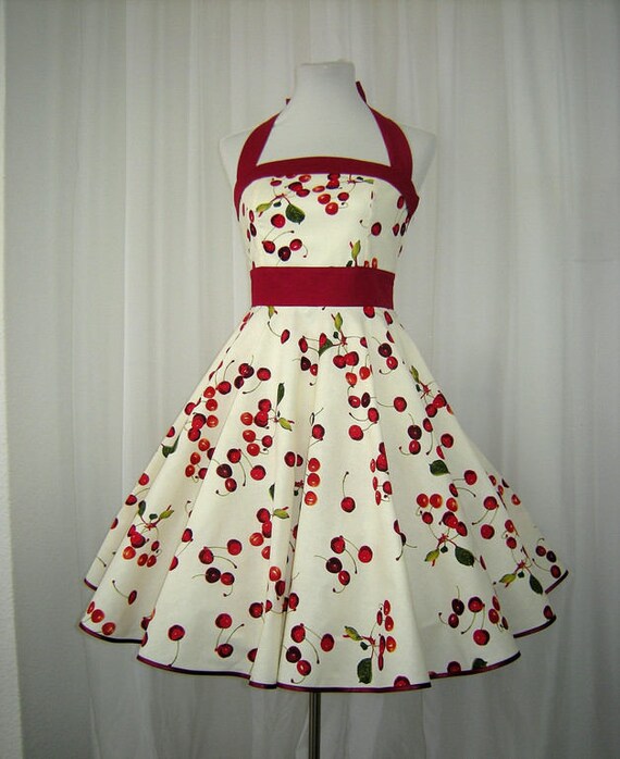 rockabilly dress with and without petticoat