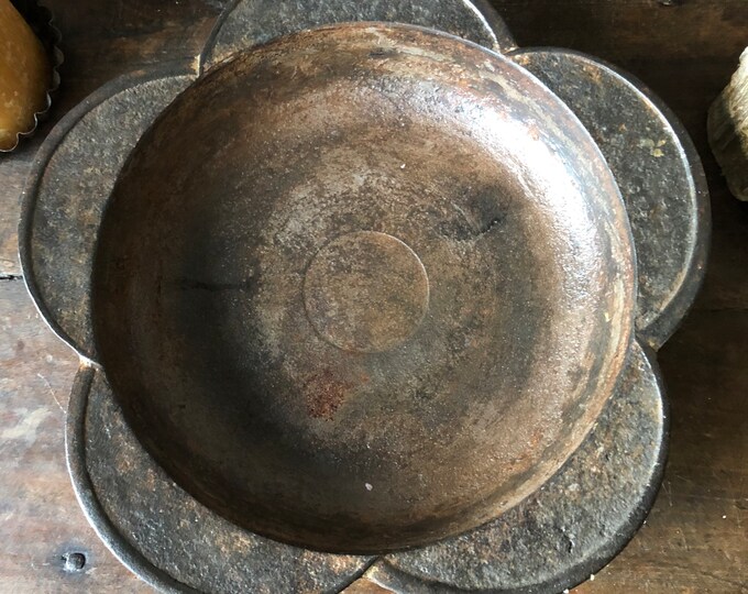 Antique Cast Iron Compote Bowl Etsy