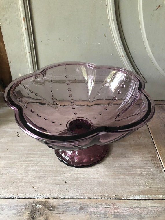 Featured image of post Antique Purple Glass Dishes : Hesitation will only delay your satisfaction of doing online shopping.
