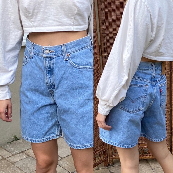 Vintage Levi's High Waisted Blue Denim Light Wash