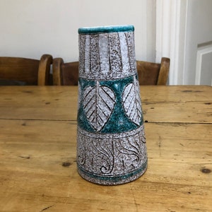 Fratelli Fanciullacci Italian Pottery Sgraffito Vase