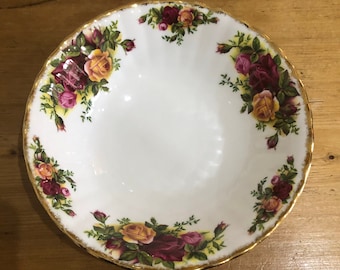 Royal Albert Old Country Roses Soup, Cereal or Dessert Dish / Bowl
