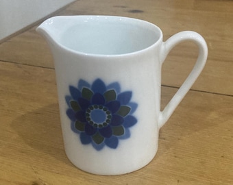 Jarra para crema Arzberg Retro con estampado floral azul