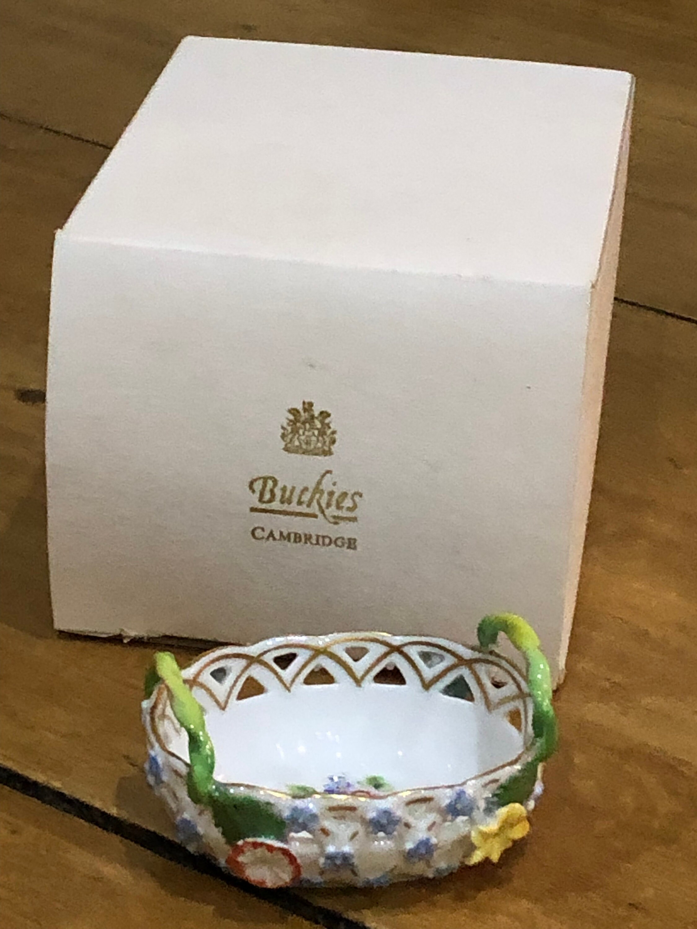 ヴィンテージ ドレスデン 網目模様の花模様のバスケット - Etsy 日本