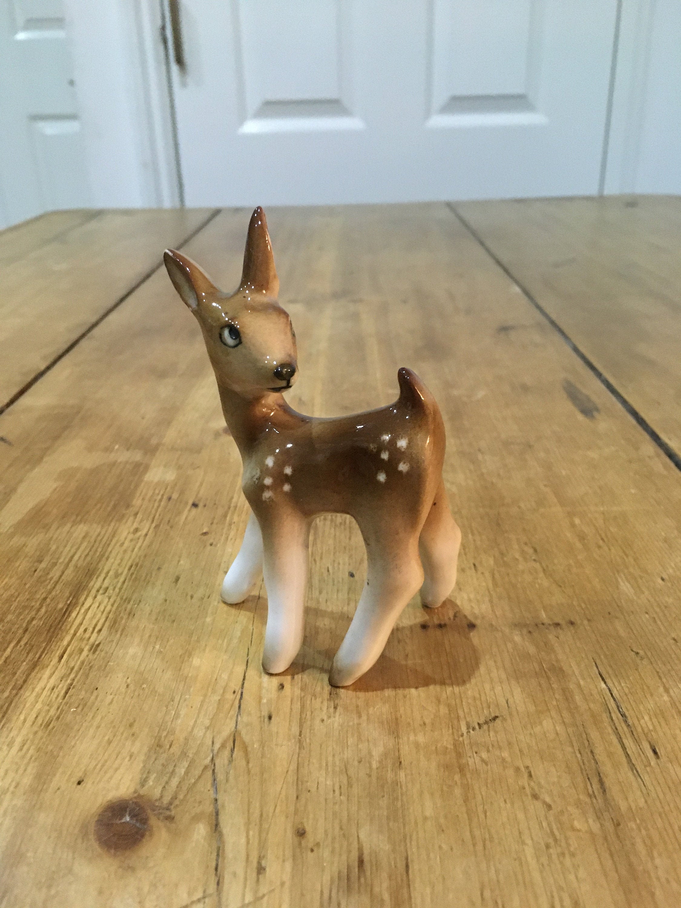 ヴィンテージの赤ちゃん鹿 / 子鹿 / 斑点のあるバンビ - Etsy 日本
