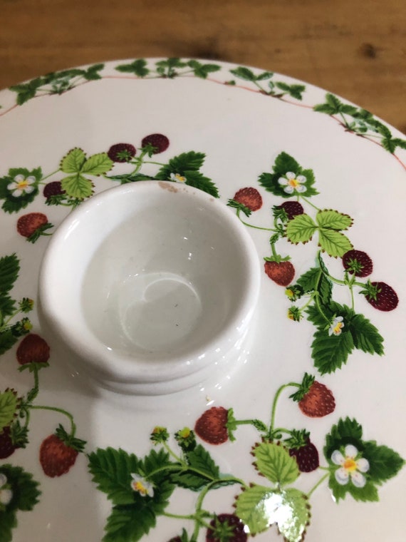 PORTMEIRON・SUMMER SIRAW BERRIES（新品未使用） Portmeirion Summer Strawberries Vegetable Tureen / Casserole Dish