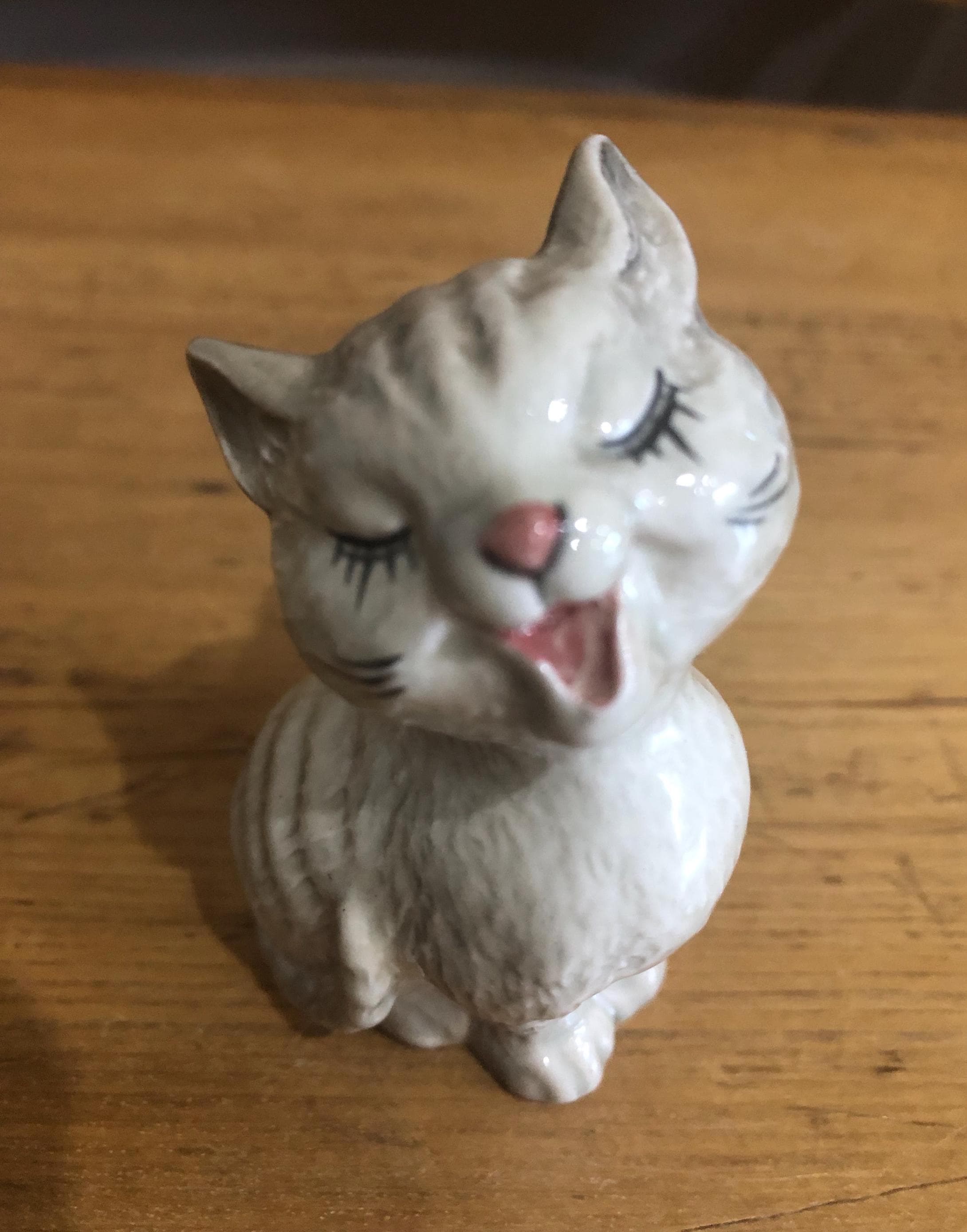 Beswick white cat - Etsy 日本