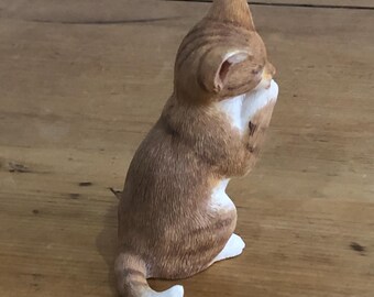 Sherratt and Simpson Kitten Sitting Licking Paw Figurine - Etsy