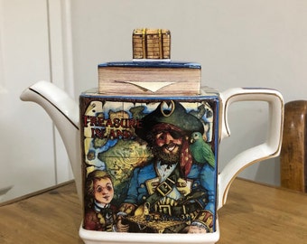 Sadler Classic Stories Treasure Island Teapot
