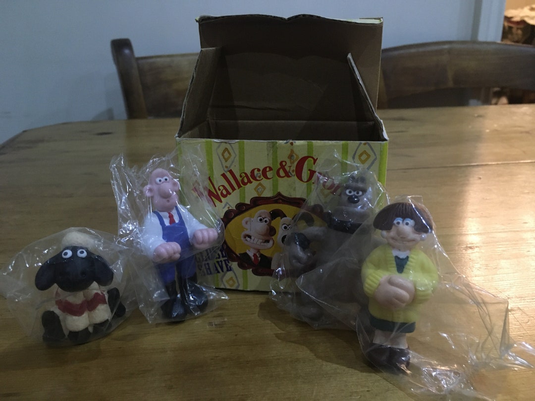 Boxed Set of Wallace and Gromit Character Figurines A Close Shave Etsy