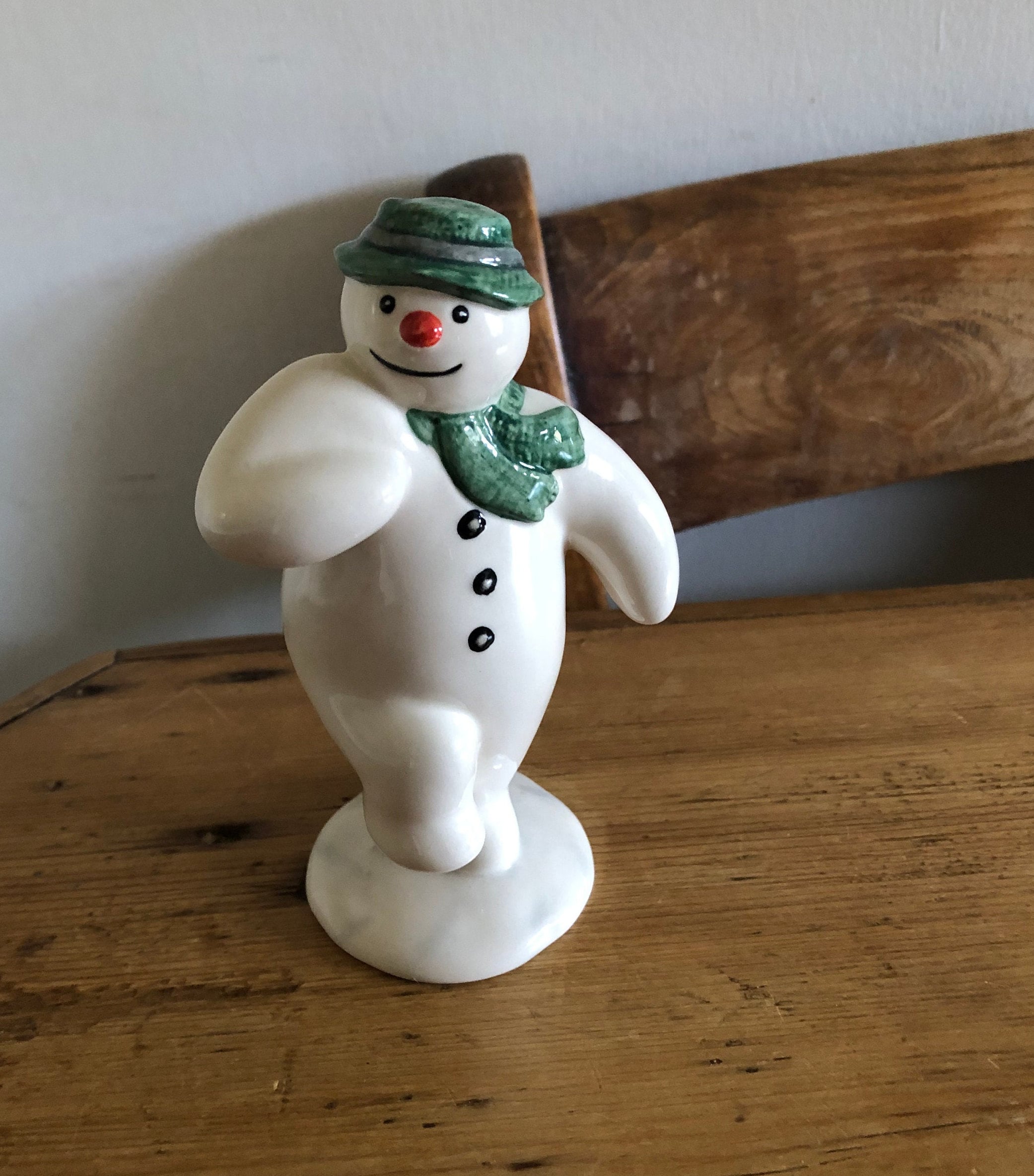 スノーマン　ロイヤルドルトン人形 Royal Doulton the Snowman Figurine (second) - Etsy