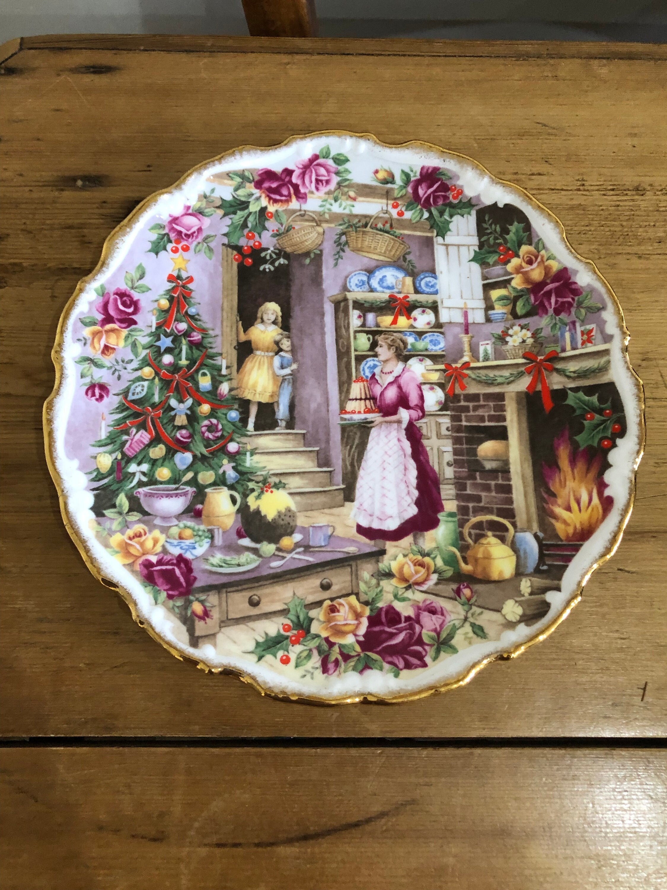 Royal Albert Christmas Treats Plate