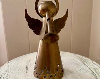 Vintage Brass Angel Candle Holder With Horn Stars Scalloped Christmas Decor