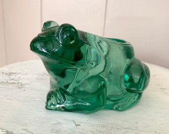 GW55 GREEN GLASS JUNGLE FROG PAPERWEIGHT GW55 GREEN GLASS JUNGLE FROG PAPERWEIGHT