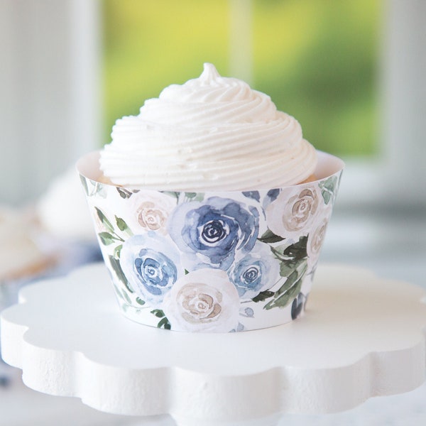 Bruiloft Cupcake Wrappers - PRINTBARE bloemen cupcake wraps pdf, stoffig blauw azuurblauw, bruids douche ideeën, bruiloft cupcakes, dessert tafel idee