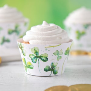 Watercolor Shamrock Cupcake Wrapper - PRINTABLE instant download PDF. Cupcake sleeve liner, three-leaf clover, St. Patrick&#39;s dessert idea.