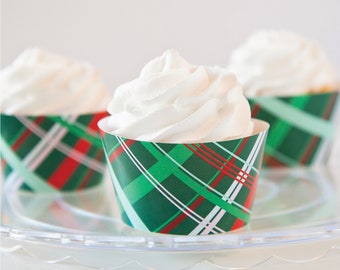 Christmas Plaid Cupcake Wrappers - printable cupcake wrappers, christmas cupcakes, christmas party ideas, caroling treat idea, plaid pjs