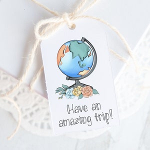Modello di etichetta regalo Globe - Etichetta regalo STAMPABILE, modificabile in Corjl. Etichetta per sacchetti di bomboniere. Viaggio studio all'estero, invio viaggio missionario, buon viaggio.