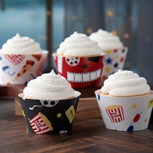 Movie Night Cupcake Wrapper Set - DRUCKBARE Cupcake Wraps PDF. Bundle aus 5 Designs. Filmrolle, Tickets, Popcorn, Theater, 3d Brille, Sterne.