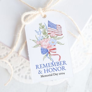 Étiquette cadeau floral patriotique - imprimable et modifiable Corjl / fleur drapeau américain aquarelle / étiquette volante / étiquette de sac de faveur / idée funérailles militaire
