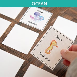 Jeu de mémoire sur l'océan - activité PDF imprimable à télécharger. Jeu d'association. 36 cartes illustrées représentant la vie marine et des éléments de la plage/de la mer.