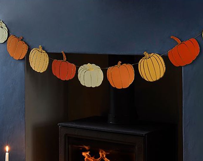 HALLOWEEN AUTUMN FALL pumpkin garland 2.5 meters long beautiful garland made from foiled card pumpkins ideal for thanksgiving
