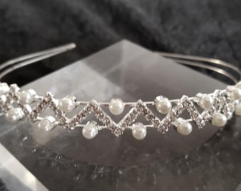 PATTERENED pretty RHINESTONE pearl bead & SILVER Wedding bride bridesmaid veil tiara bridal crown crystal detailing prom princess hen party
