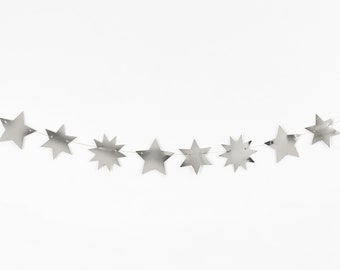 2.5 METER  long METALLIC SILVER star garland ideal for a christmas to hang on a wall or around tree. New years eve party decoration