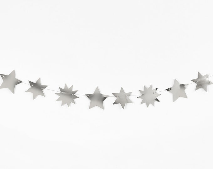 2.5 METER  long METALLIC SILVER star garland ideal for a christmas to hang on a wall or around tree. New years eve party decoration